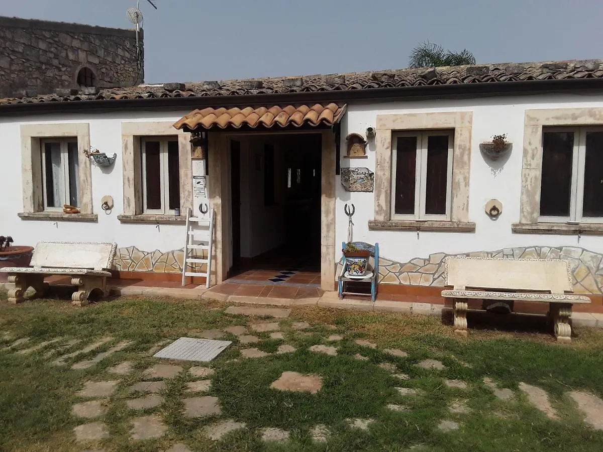 Oda ve Kahvaltı Aranceto Hotel Siraküza