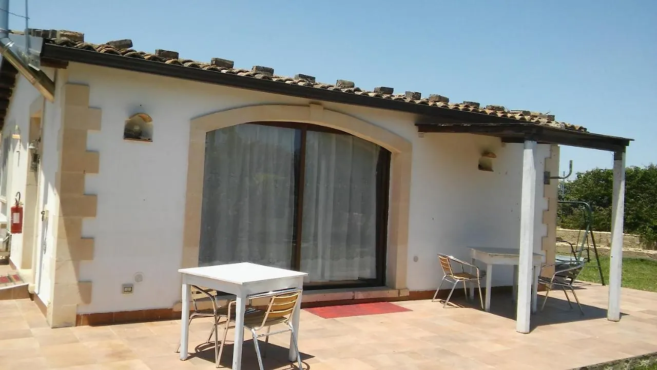 Aranceto Hotel Siraküza İtalya